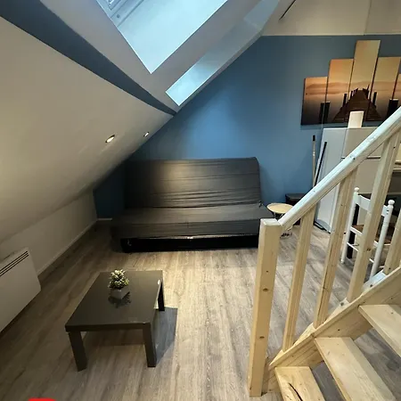 Des Cigognes Apartment